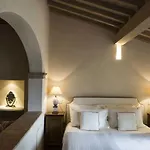 Castello Di Velona Resort, Thermal & Winery 5* مونتالشينو