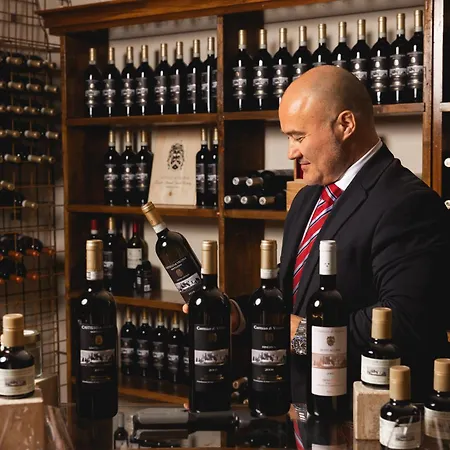 Castello Di Velona Resort, Thermal & Winery 호텔 몬탈치노