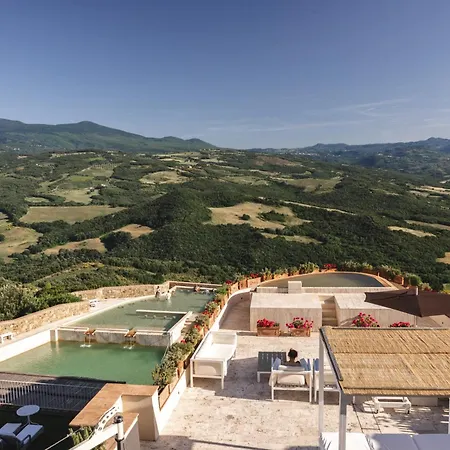 Castello Di Velona Resort, Thermal & Winery 호텔