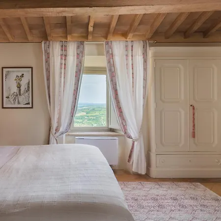 Castello Di Velona Resort, Thermal & Winery 몬탈치노