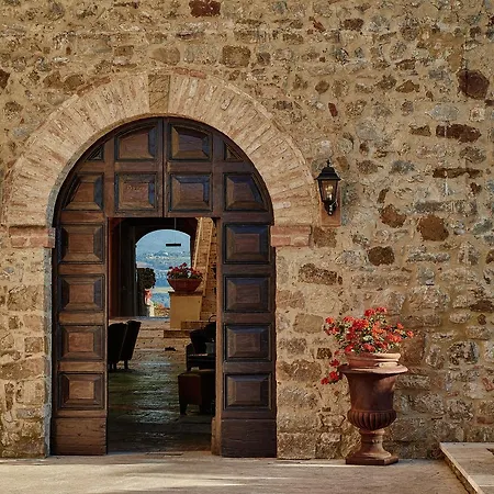 Castello Di Velona Resort, Thermal & Winery Hotel