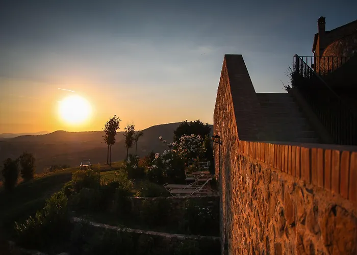Castello Di Velona Resort, Thermal & Winery Hotel Montalcino