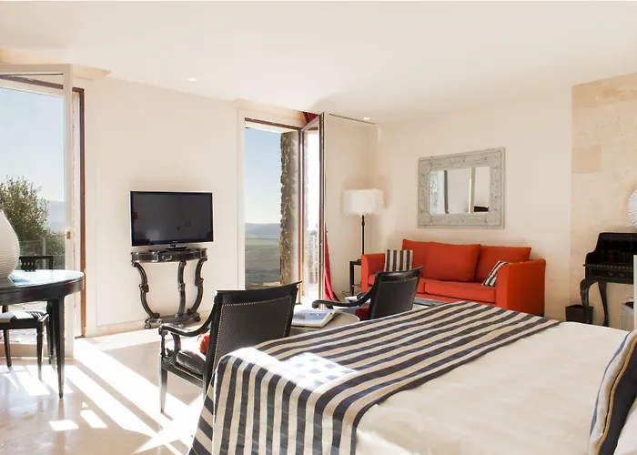 Castello Di Velona Resort, Thermal & Winery Hotel Montalcino