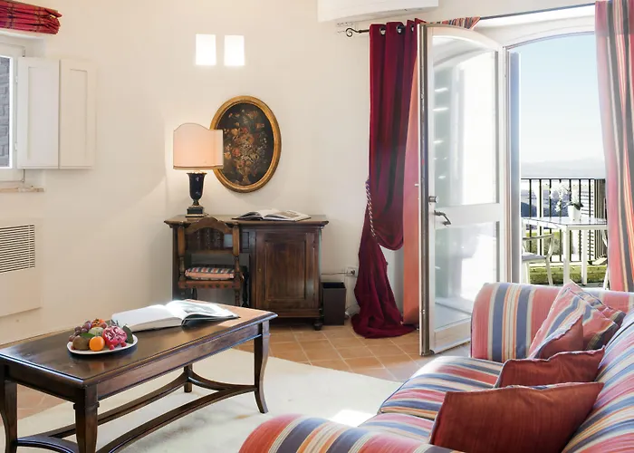 Castello Di Velona Resort, Thermal & Winery 5* Montalcino