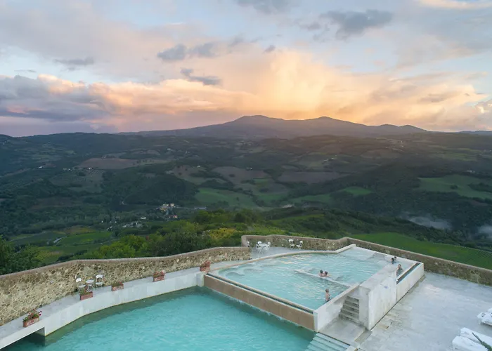 Castello Di Velona Resort, Thermal & Winery Hotel Montalcino